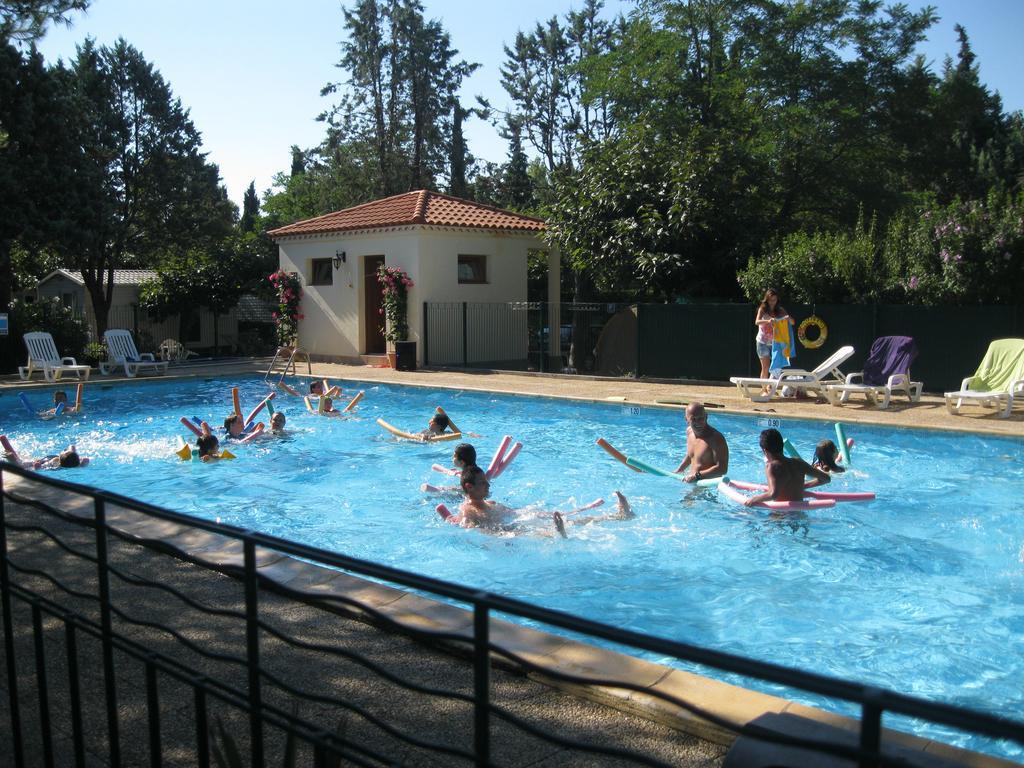 Camping Le Rebau Montblanc Esterno foto